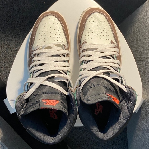 Air Jordan One "Crafted" - Picture 3 of 7